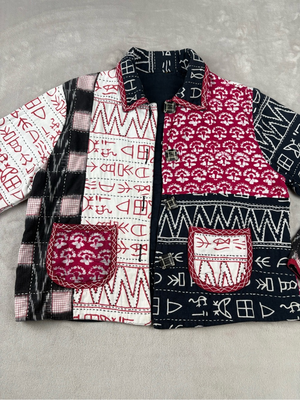 Womens Patchwork Quilted Art to Wear Jacket Red Black White‎ Handmade